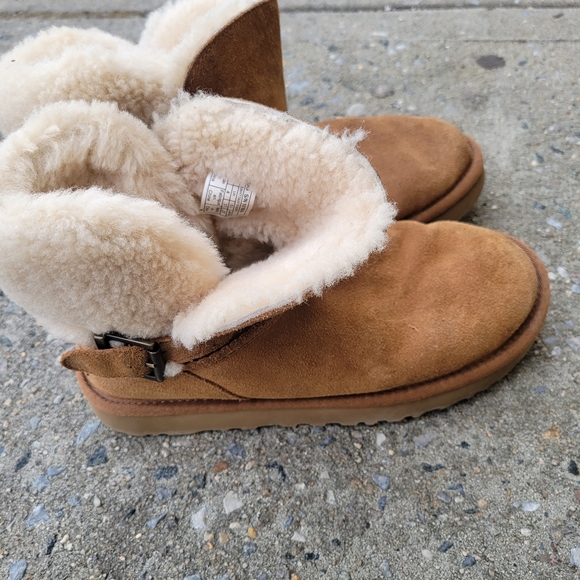 Ugg boots - Picture 2 of 7